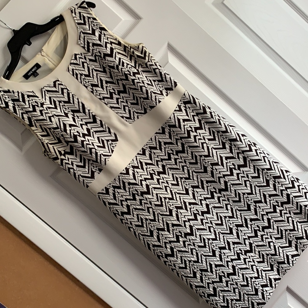 Pretty Dress! - image 2